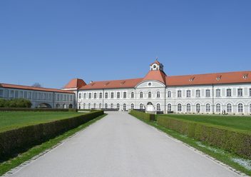 Schloss Nymphenburg von der Kanalseite